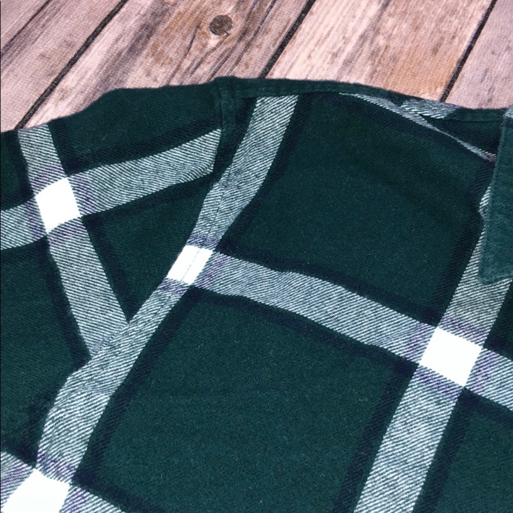 Women’s Green Flannel - Picture 2 of 2